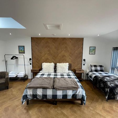 Golfers Dream Guest Suite With Onsite Golf Studio Available For Booking By Guests Strathkinness Exteriér fotografie